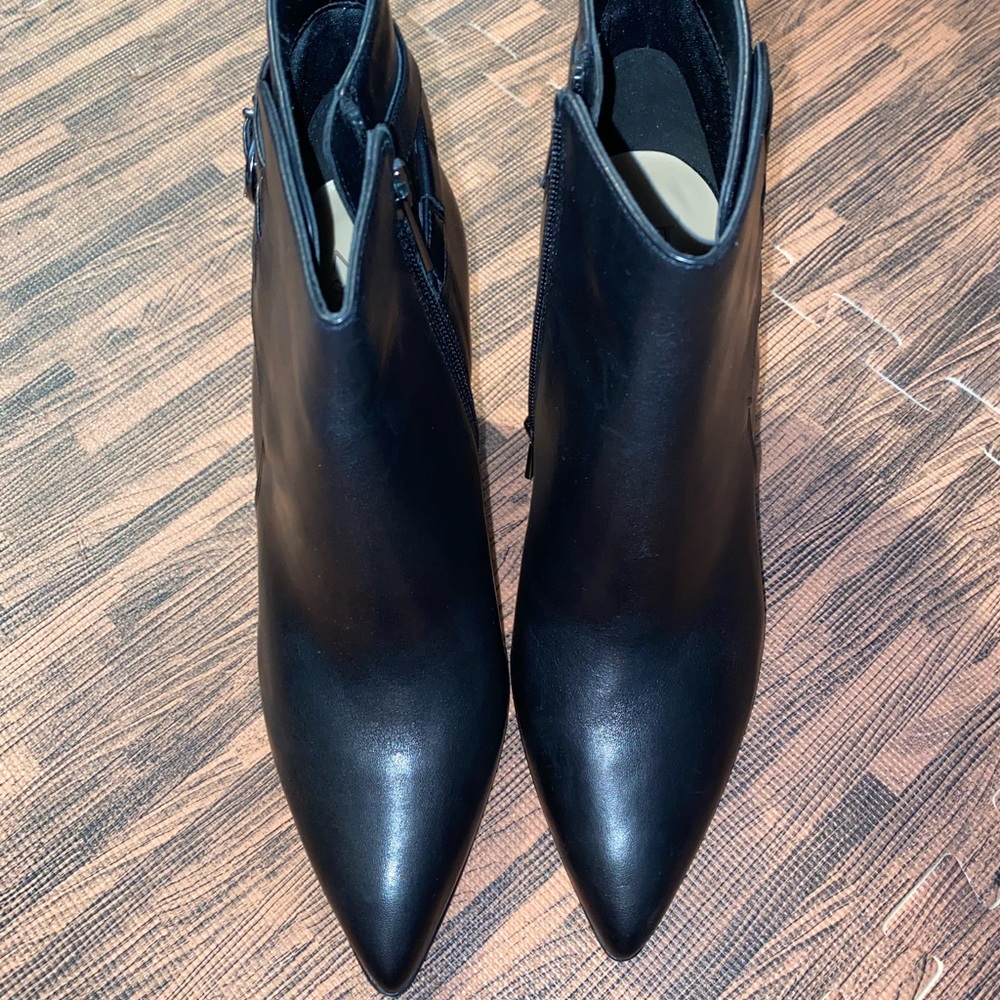 NWT naturalizer booties - Picture 3 of 8